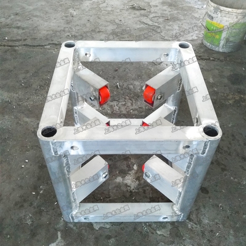 車展內(nèi)輪方套